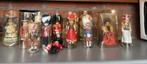 Set van 17 vintage souvenir poppetjes/in kokers/klederdracht, Ophalen of Verzenden