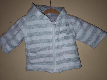 Baby jas beschikbaar voor biedingen