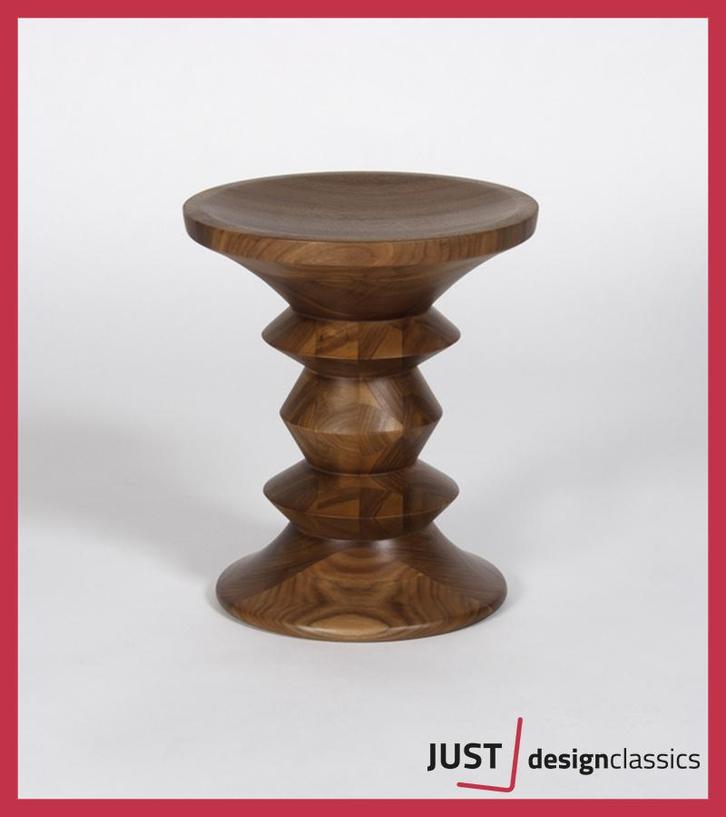 Vitra Stool Model A Massief Notenhout Nieuw, Huis en Inrichting, Krukjes, Nieuw, Hout, Ophalen of Verzenden