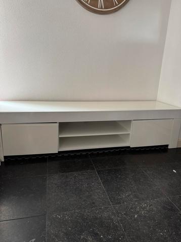 Tv meubel wit hoogglans beschikbaar voor biedingen
