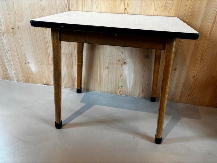 Leuk Kindertafeltje - 42x60 cm, Antiek en Kunst, Antiek | Meubels | Tafels, Ophalen