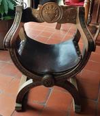 Dagobert stoel / Curulische zetel met prachtig houtsnijwerk, Antiek en Kunst, Antiek | Meubels | Stoelen en Banken, Ophalen