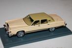 Lincoln Continental Town Car geel (1:43, Neo), Hobby en Vrije tijd, Modelauto's | 1:43, Overige merken, Auto, Ophalen of Verzenden