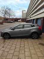 Volvo V40 Cross Country 2.0 D2 120PK 2016 Grijs, Auto's, Volvo, Voorwielaandrijving, 4 cilinders, Origineel Nederlands, Particulier