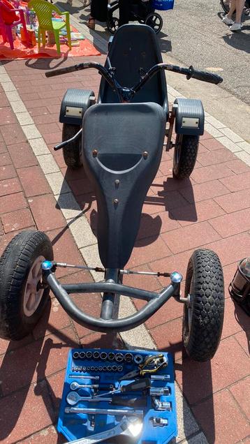 skelter met motorblok beschikbaar voor biedingen