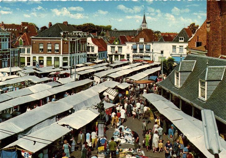 Amersfoort - Markt - volk kramen - 1969 gelopen, Verzamelen, Ansichtkaarten | Nederland, Gelopen, Utrecht, Voor 1920, Ophalen of Verzenden