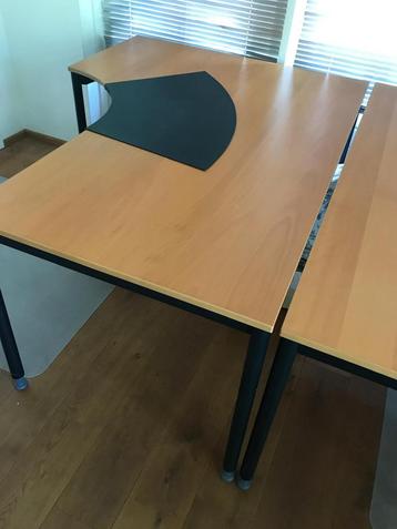 Ikea bureaus