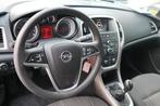 Opel Astra Sports Tourer 1.4 Edition | Navi | Cruise | Trekh, Auto's, Opel, Voorwielaandrijving, Gebruikt, 4 cilinders, Zwart
