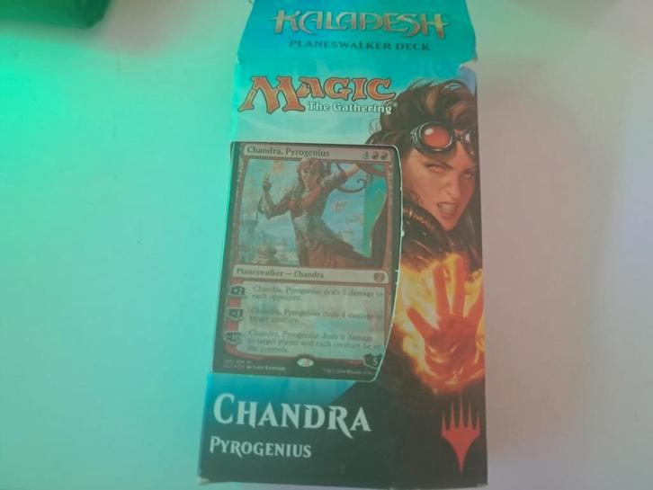 Chandra Planeswalker deck compleet, Hobby en Vrije tijd, Verzamelkaartspellen | Magic the Gathering, Zo goed als nieuw, Ophalen of Verzenden