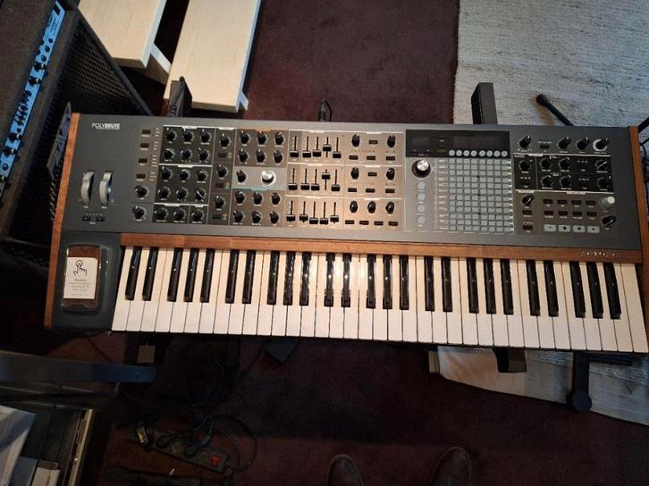Arturia Polybrute Synthesizer, Muziek en Instrumenten, Synthesizers, Zo goed als nieuw, Overige aantallen, Overige merken, Met midi-aansluiting