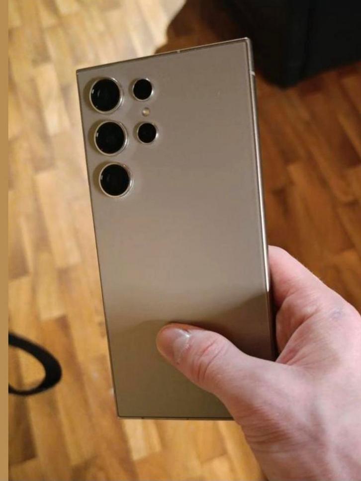 Samsung Galaxy S24 Ultra in nieuwstaat, met garantie, Telecommunicatie, Mobiele telefoons | Samsung, Ophalen of Verzenden