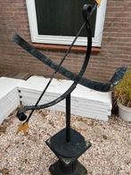 Zonnewijzer op sokkel, Ophalen, Zo goed als nieuw