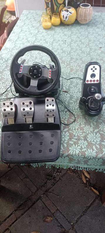 Logitech g27  beschikbaar voor biedingen