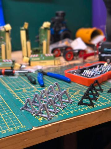 Koppelstukjes UH hef beschikbaar voor biedingen