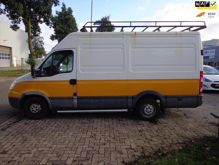 Iveco Daily 35S14V 330 H3 ! AUTOMAAT !, Auto's, Bestelauto's, Bedrijf, Te koop, ABS, Airconditioning, Centrale vergrendeling, Elektrische ramen