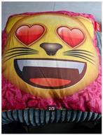 Emoji kussen h3, Huis en Inrichting, Woonaccessoires | Kussens, Emoji, Overige kleuren, Ophalen of Verzenden, Zo goed als nieuw