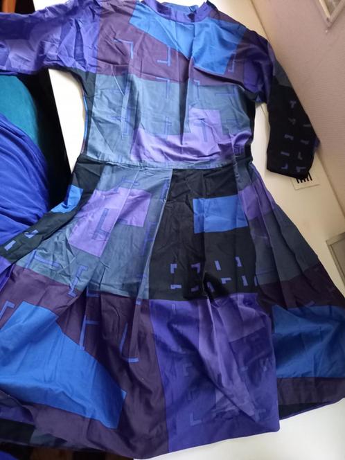 MARIMEKKO pracht blauw paarse katoenen jurk, maat 38-40, Kleding | Dames, Jurken, Nieuw, Maat 38/40 (M), Blauw, Onder de knie