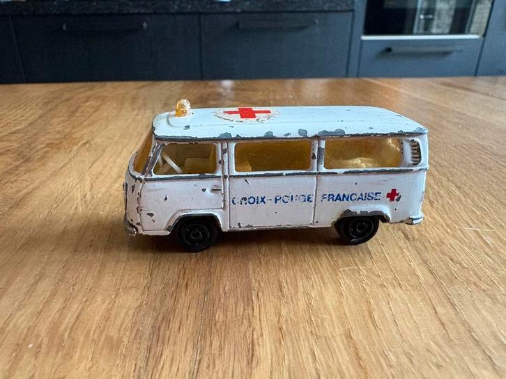 Majorette No. 244 Fourgon VW T2 Volkswagen bus, Hobby en Vrije tijd, Modelauto's | Overige schalen, Zo goed als nieuw, Auto, Ophalen of Verzenden