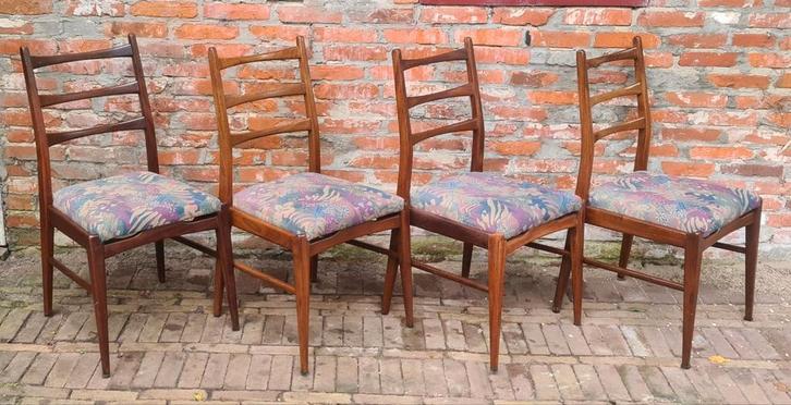 Vier vintage, design stoelen. Jaren 60. Alle 4 voor €80,00, Huis en Inrichting, Stoelen, Vier, Ophalen