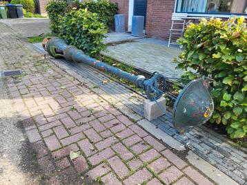 Amsterdamse gietijzeren Lantaarn  beschikbaar voor biedingen