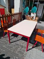 kindertafel en 4 stoelen, Kinderen en Baby's, Kinderkamer | Tafels en Stoelen, Ophalen, Gebruikt, Tafel(s) en Stoel(en)