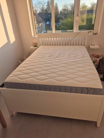 IDANÄS bed 140x200 inclusief lattenbodem en matras beschikbaar voor biedingen