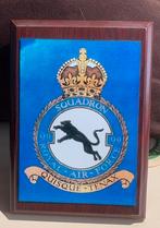 Standaard met squadron embleem 99 squadron RAF, Ophalen of Verzenden, Zo goed als nieuw, Patch, Badge of Embleem