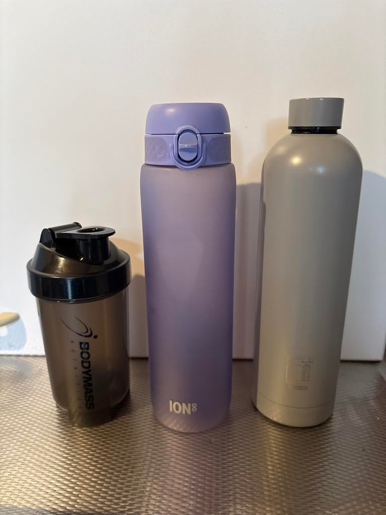 Set van 3 drinkflessen - BodyMass, ION8, en meer, Ophalen of Verzenden, Gebruikt