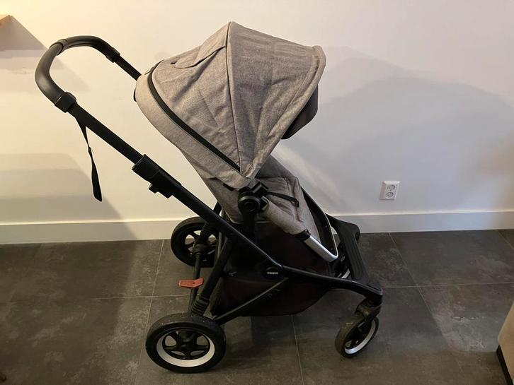 Wandelwagen - Thule Sleek, Kinderen en Baby's, Kinderwagens en Combinaties, Gebruikt, Kinderwagen, Overige merken, Verstelbare duwstang