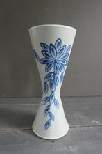 Vintage vaas Jamaica Koninklijk Royal Gouda, vormnummer 4831, Antiek en Kunst, Antiek | Vazen, Verzenden