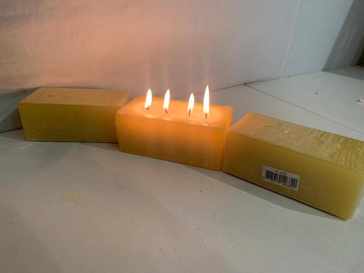 kaarsen met 4 lonten, Huis en Inrichting, Woonaccessoires | Kandelaars en Kaarsen, Nieuw, Minder dan 25 cm, Overige materialen