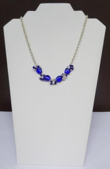 Handgemaakte ketting met blauwe glaskralen (83) beschikbaar voor biedingen