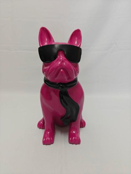 Franse bulldog roze met zonnebril en sjaal, Verzamelen, Beelden en Beeldjes, Nieuw, Dier, Ophalen