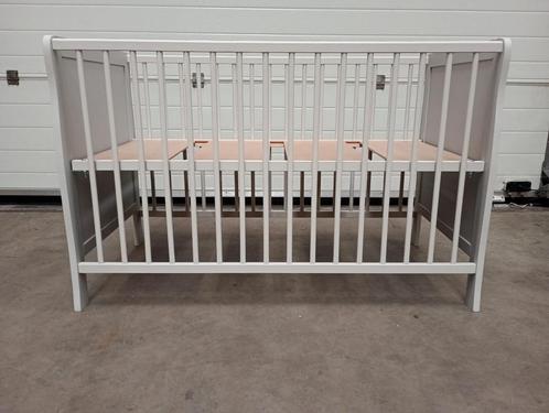 Europe Baby Sarah II Babybed Clay 60 x 120 cm, Kinderen en Baby's, Babywiegjes en Ledikanten, Zo goed als nieuw, Ledikant, Ophalen