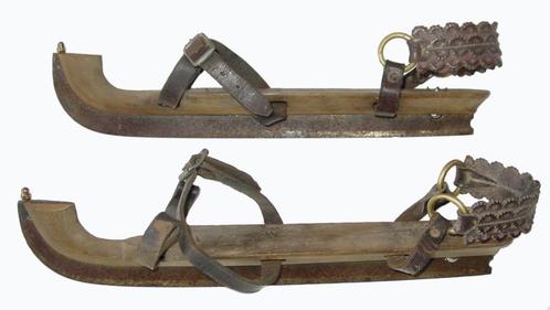 Antieke schaatsen Ameider klompen merkteken omgedraaide V, Antiek en Kunst, Curiosa en Brocante, Ophalen of Verzenden