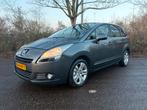 Peugeot 5008 1.6 VTi 7p | NIEUWE distr.ket. | Pano | Clima, Auto's, Voorwielaandrijving, Euro 5, Zwart, 4 cilinders