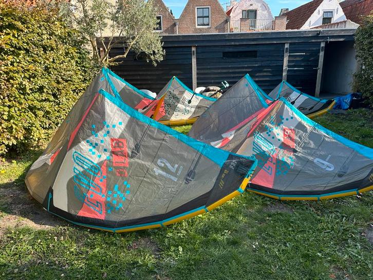 Duotone Evo Dlab 9 & 12 en trustbar, Watersport en Boten, Kitesurfen, Zo goed als nieuw, Kitesurf-set, 9 m², Geen board, Ophalen of Verzenden
