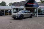 Mini Mini Clubman 1.5 Cooper Chili Pano/ACC/17"/LED/Sfeer/Cl, Auto's, Gebruikt, Leder, 19 km/l, 3 cilinders