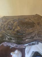 Oud sierlijk metalen sieraden kistje, Antiek en Kunst, Ophalen of Verzenden