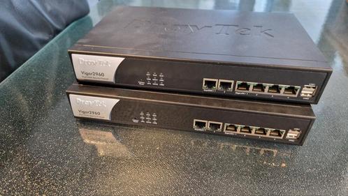 Draytek vigor 2960, Computers en Software, Routers en Modems, Zo goed als nieuw, Router met modem, Ophalen of Verzenden