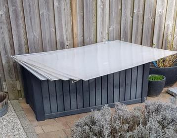 Polycarbonaat dubbelwandige plaat, 145x105 cm, dikte 6 mm  beschikbaar voor biedingen