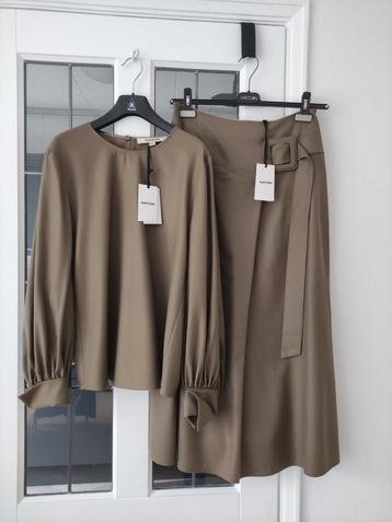 Natan Taupe Set Maat 38 (M) Nieuw beschikbaar voor biedingen