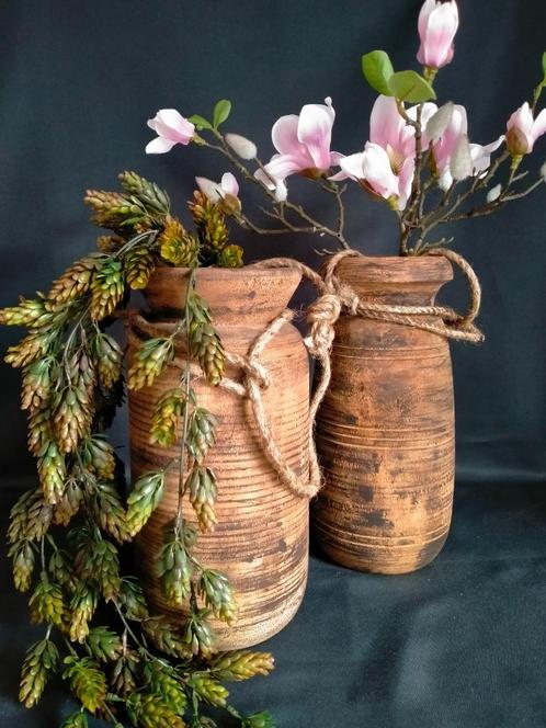Houten Nepalese potten India 25 cm. en 30 cm. hoog, Huis en Inrichting, Woonaccessoires | Overige, Nieuw, Ophalen of Verzenden