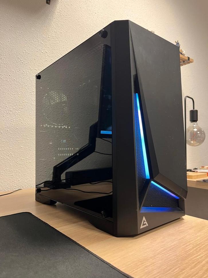 Gaming PC RTX ryzen 5, Computers en Software, Desktop Pc's, Zo goed als nieuw, 3 tot 4 Ghz, HDD, SSD, Gaming, Ophalen of Verzenden