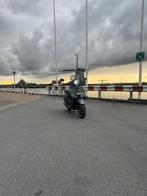 Vespa sprint 80 cc, Fietsen en Brommers, Scooters | Piaggio, Ophalen, Overige modellen, Maximaal 45 km/u, Zo goed als nieuw