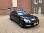 Mercedes-Benz E-Klasse E220 CDI BE Aut7 2011 Zwart Avangarde, Auto's, Mercedes-Benz, Automaat, 2000 kg, Zwart, Diesel