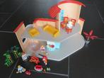 Playmobil villa speelset met 36 losse accessoires, 4 popjes., Kinderen en Baby's, Gebruikt, Ophalen of Verzenden