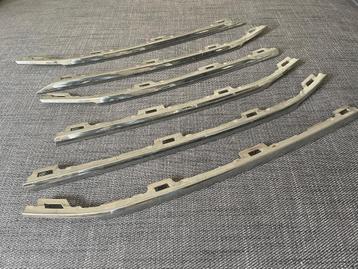 Mercedes Vito W447 Grille Chrome OEM sierstrips lijsten set beschikbaar voor biedingen