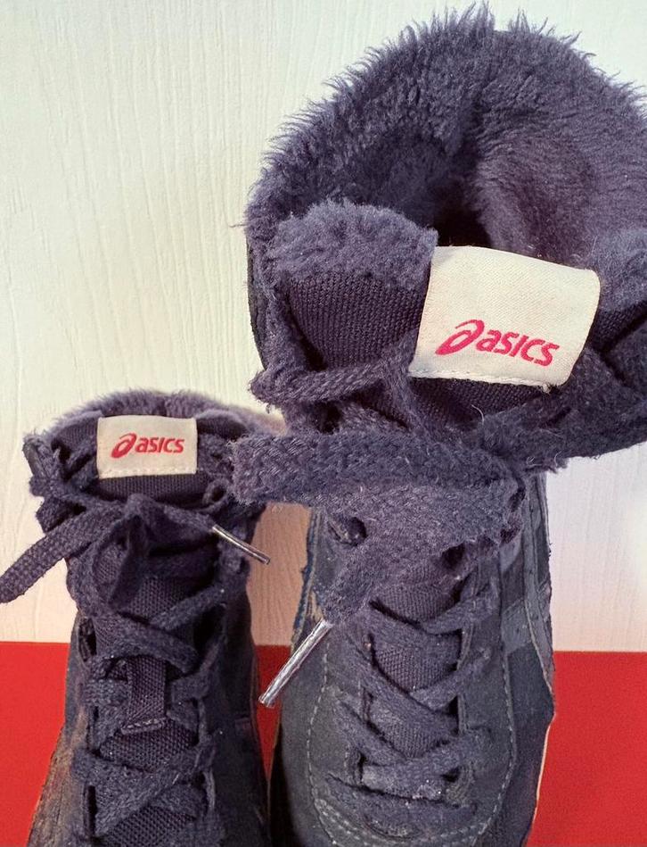 Asics blauwe 37,5 hoge sneakers met nepbont - teddy, Kleding | Dames, Schoenen, Gedragen, Sneakers of Gympen, Blauw, Ophalen of Verzenden