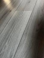 Grijze Laminaatvloer +/- 32m2, Ophalen, Kunststof, Zo goed als nieuw, 10 m² of meer
